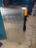 A picture of ICE CREAM MACHINE STILL NEW