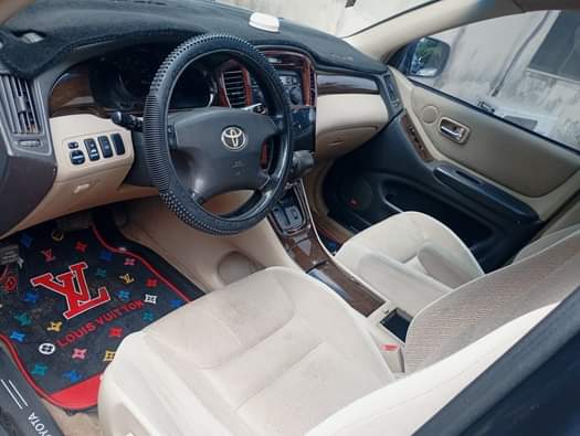 A picture of Slightly used super sharp Toyota Highlander Price 6m slightly negotiable