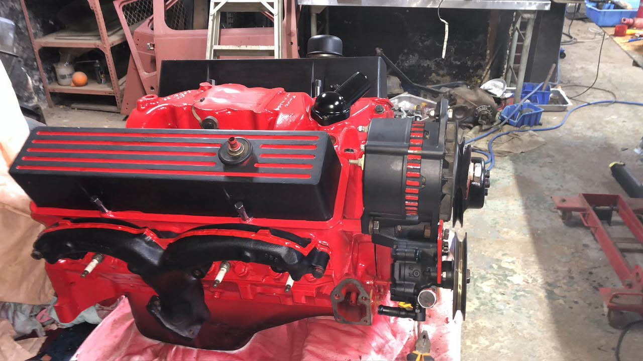 v8 cars