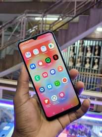 A picture of Samsung galaxy A04e