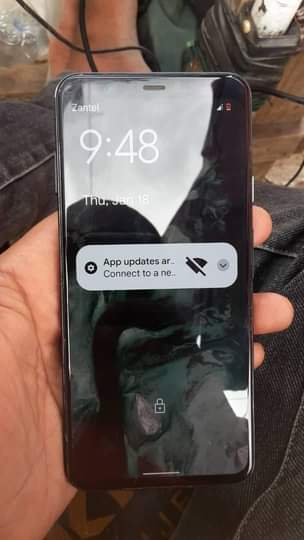 A picture of Cm aina ya pixel 4 samsung na Microsoft