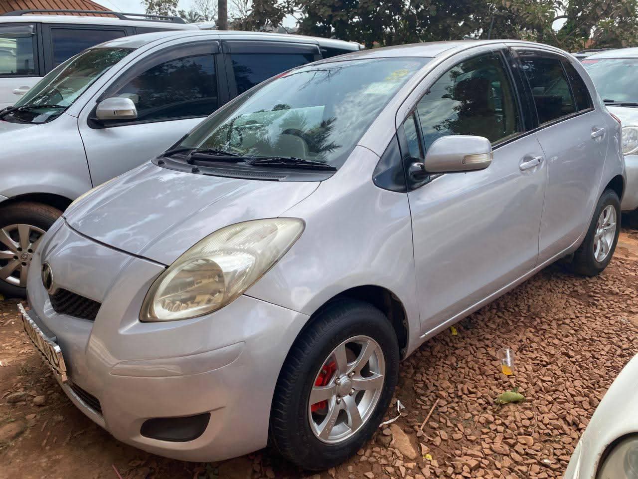 A picture of VITZ TOYOTA