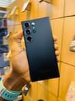A picture of SAMSUNG S22 ULTRA AND S21 ULTRA ALL AVAILABLE