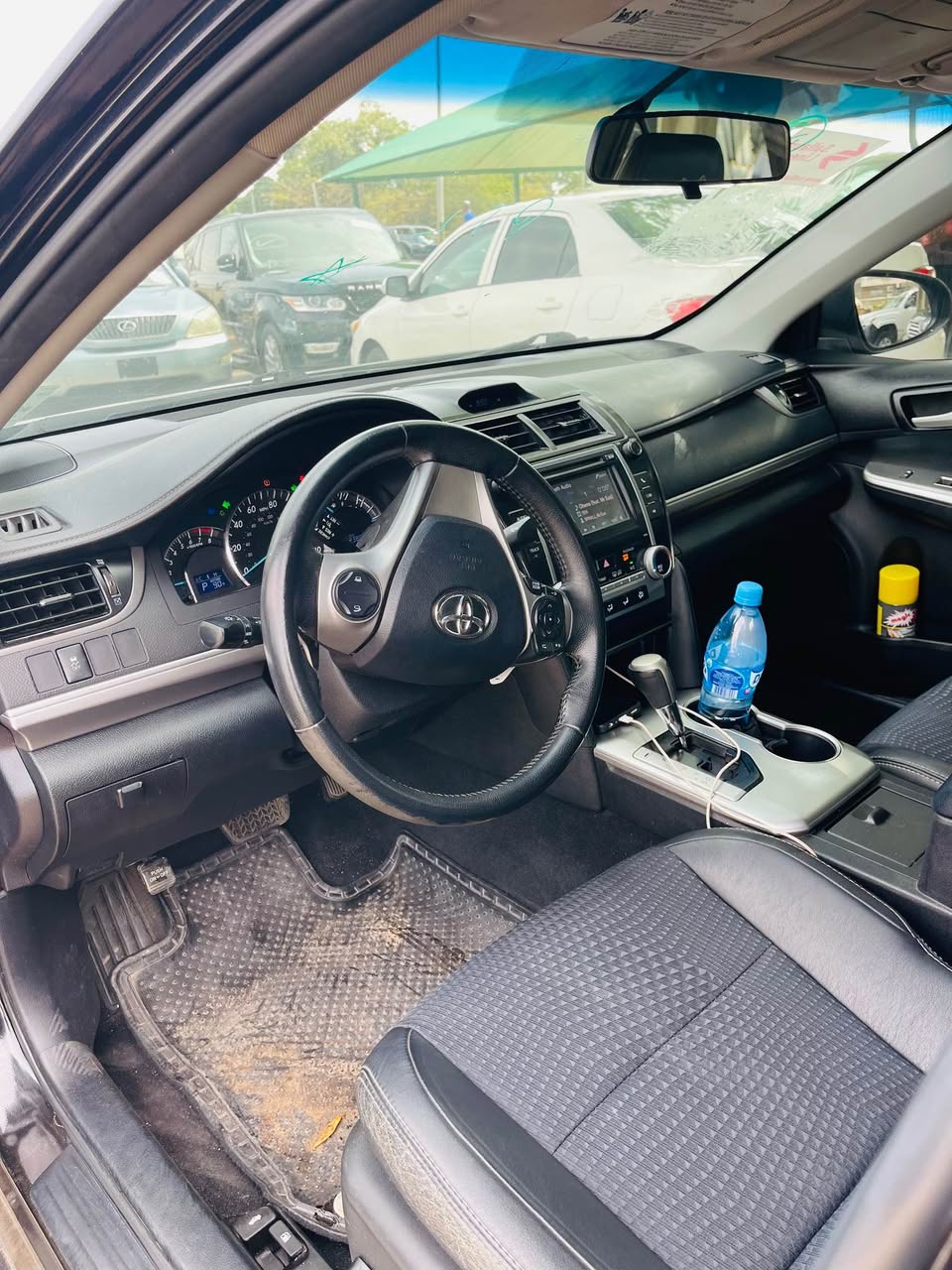 A picture of 2014 TOYOTA CAMRY SE FOREIGN USED SUPER CLEAN