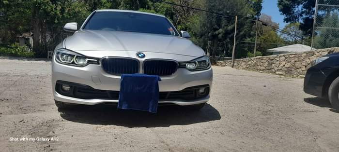 bmw 320i