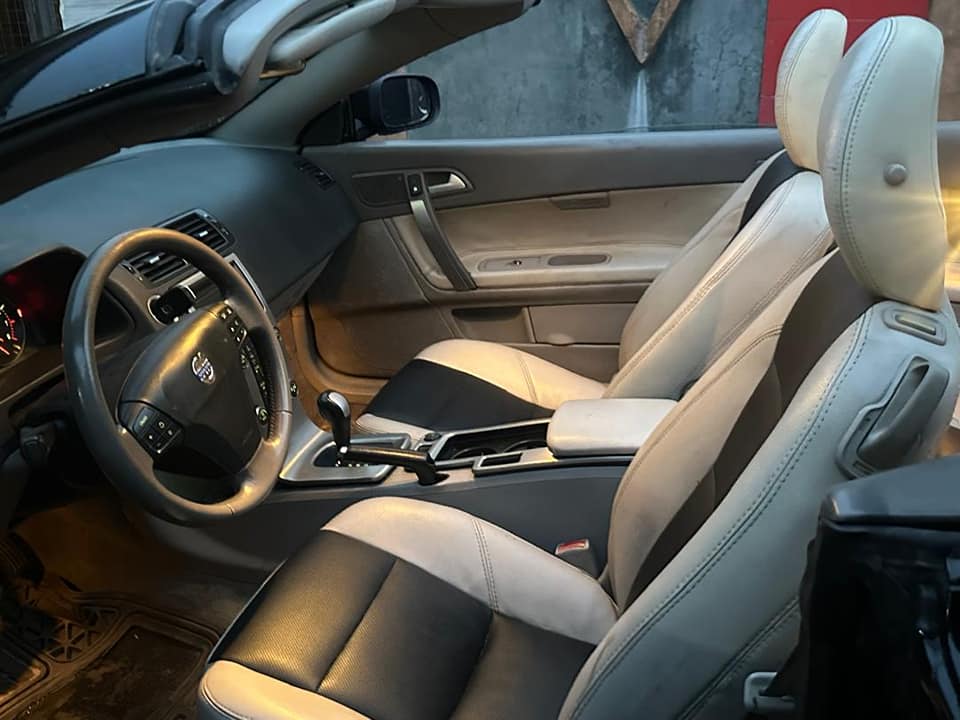 A picture of Volvo c70 coupe