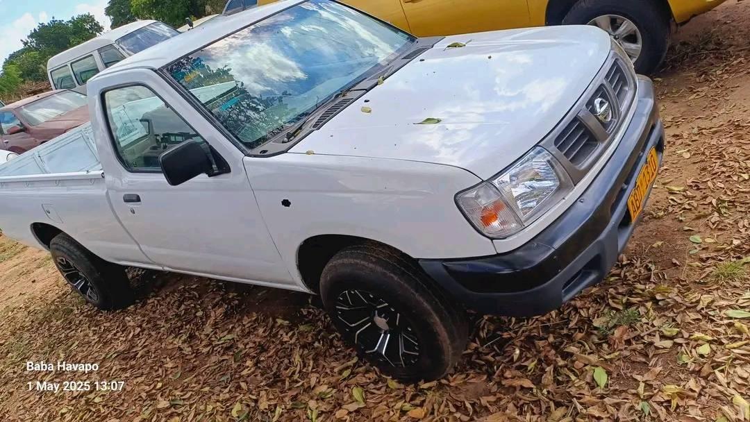classifieds/cars nissan