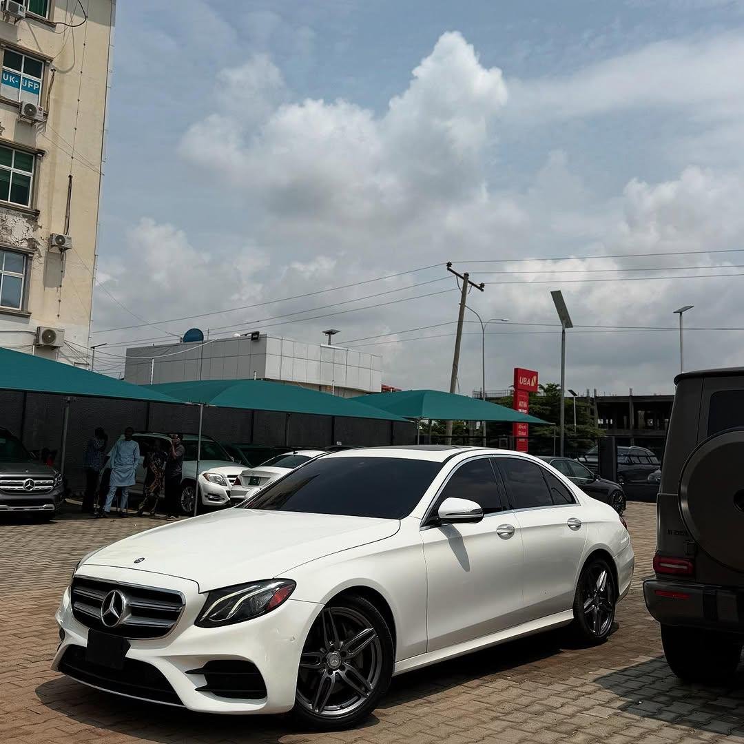 A picture of 2021 Mercedes Benz e class