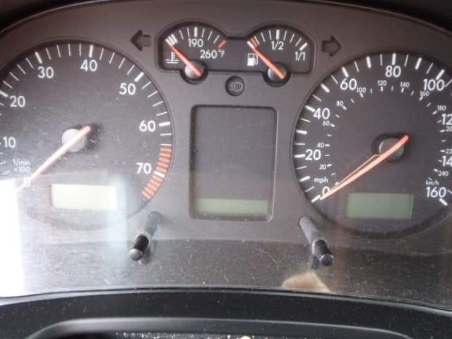 A picture of Volkswagen golf 4 2002 model