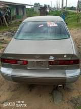 A picture of Toyota Camry 1999modey pure first body this car is like