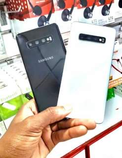 A picture of Samsung Galaxy S10