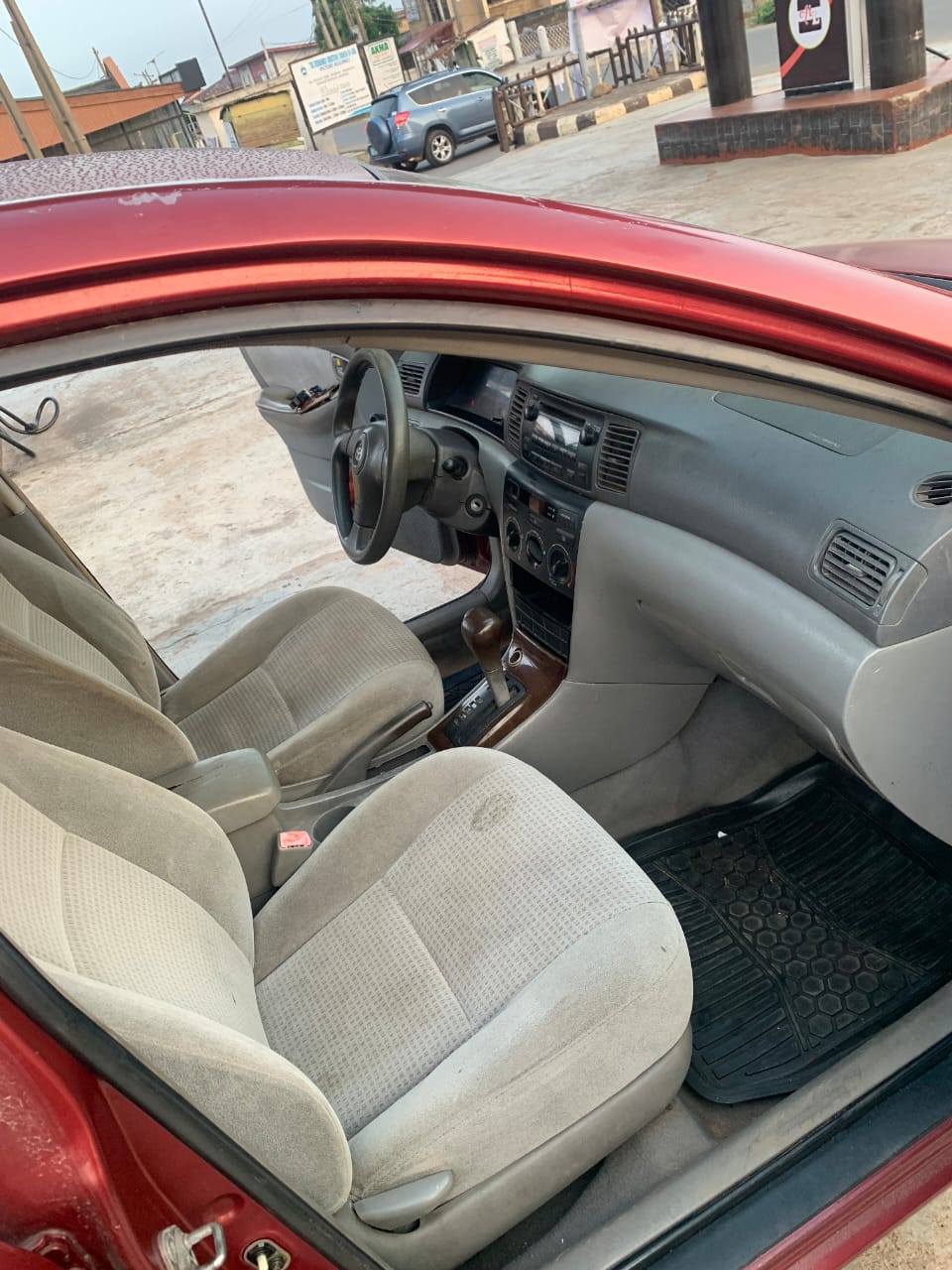 A picture of 06 Toyota Corolla