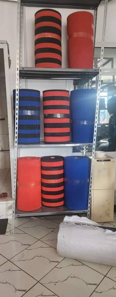 A picture of Carpets za bus na couster