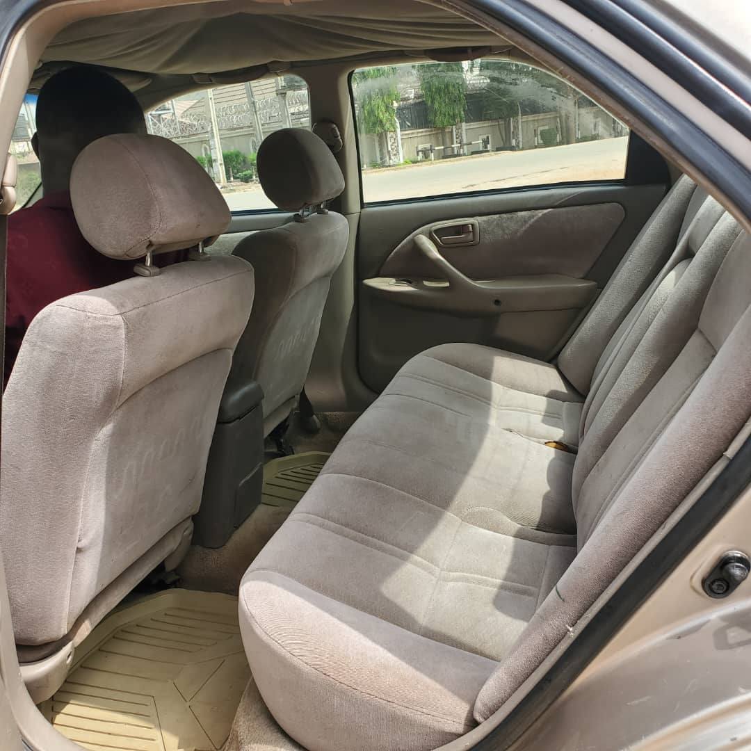 A picture of Toyota Camry pencil light