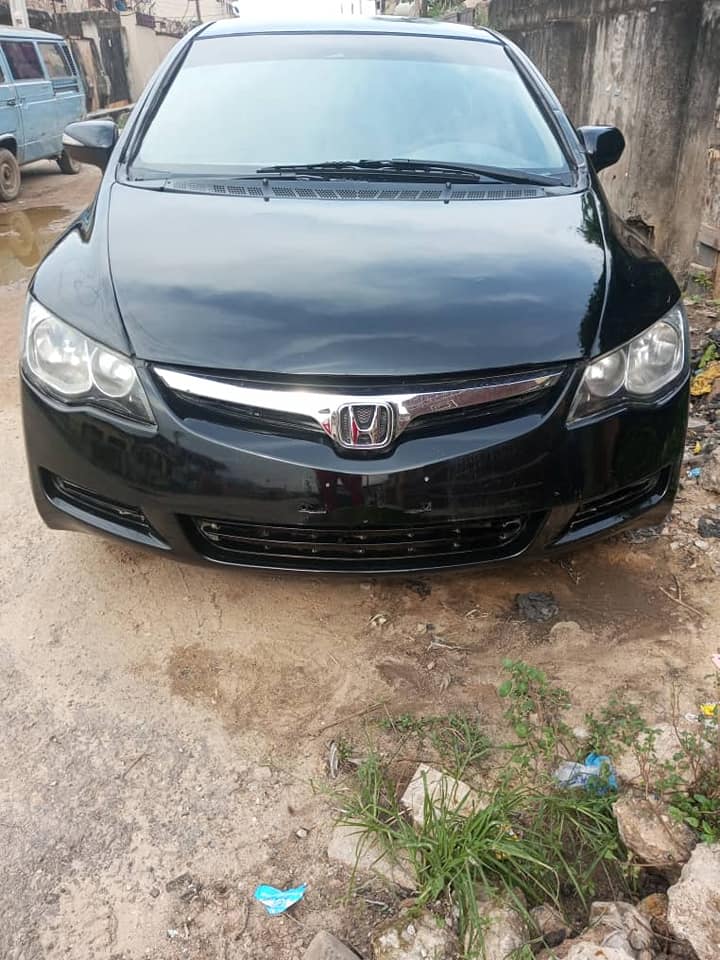 A picture of With Tokunbo engine And Toks Gear O8O2 263_418O Honda Civic