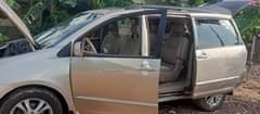 A picture of Toyota sienna 2005 model for sale Clean first body and