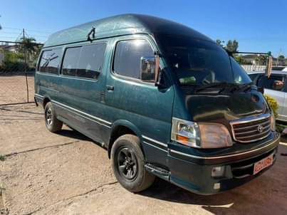 used toyota hiace