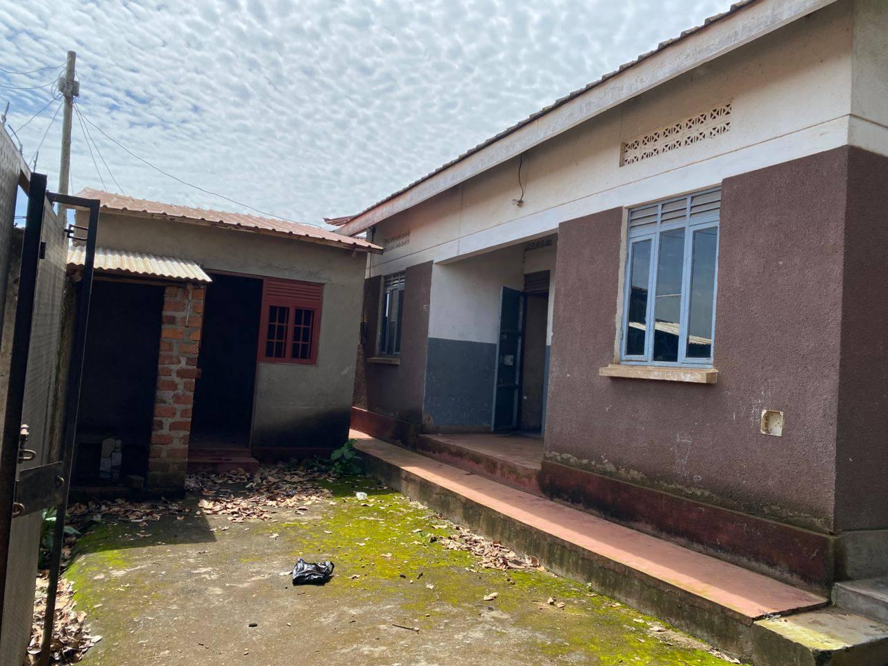 A picture of Family Simple House For Sale Kagoma Bombo rd 36 3