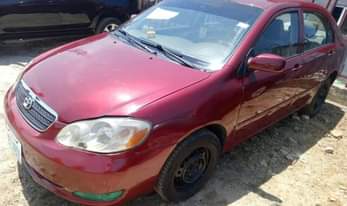 A picture of TOYOTA COROLLA