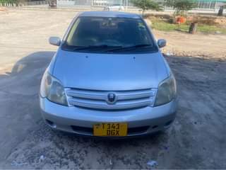 A picture of TOYOTA IST