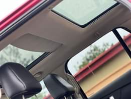 A picture of This is astonishing clean ford edge 2011 model pure first