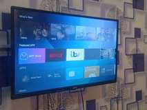 A picture of Meza ya tv flat inch32 na meza ya chakula