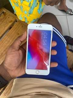 A picture of IPHONE 6 plus gb 16 180 000 finger ipo nabwaga