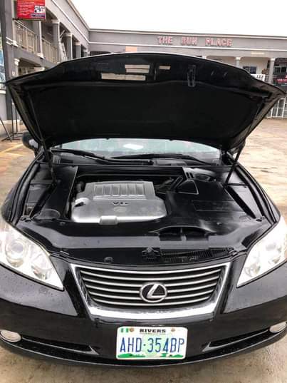 A picture of Lexus ES350