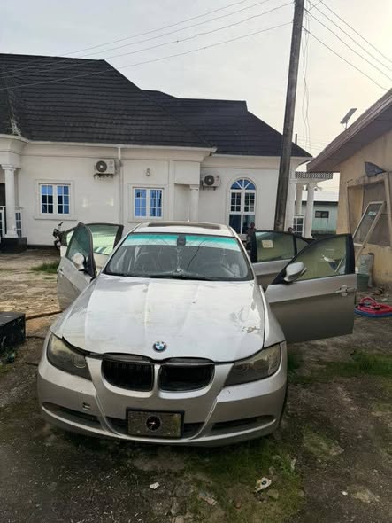 A picture of Car