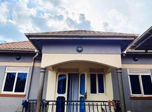 A picture of House for sale.