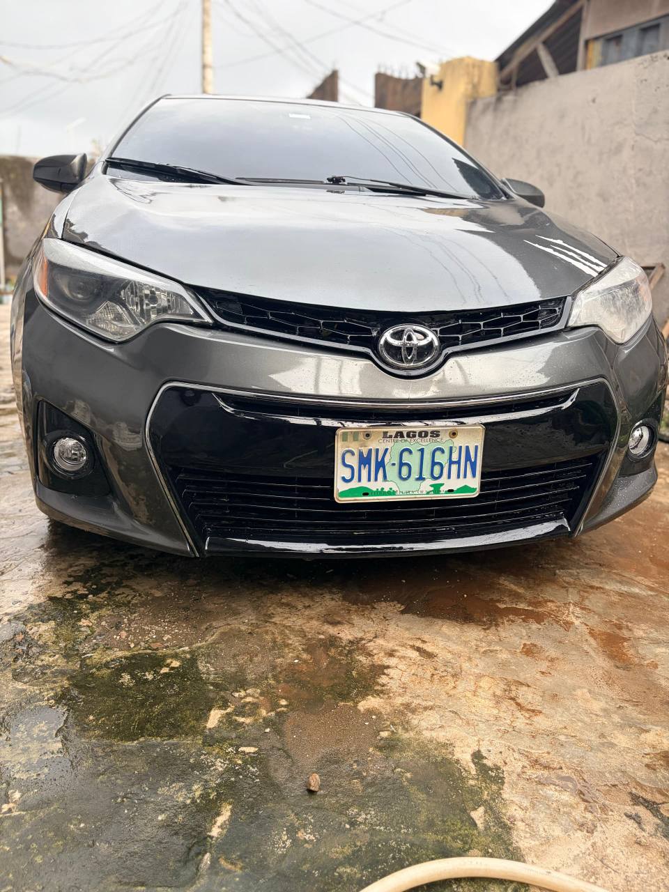 A picture of 015 Toyota Corolla