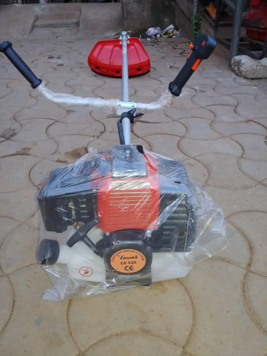 A picture of GRASS CUTTING MACHINE