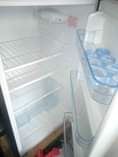 A picture of Boss Fridge freezer yenye kioo inauzwa 0624444138