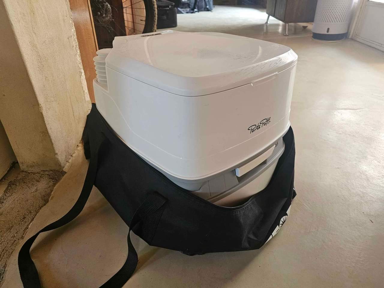 Caravan B.