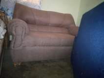 A picture of nauza vitu ivo vipo morombo sofa elfu70 sim samsung J4