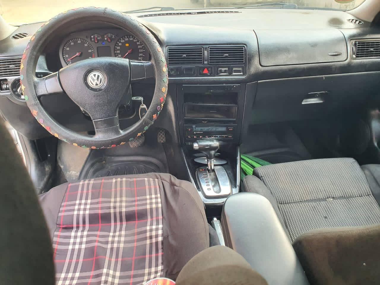 A picture of 2003 Volkswagen golf
