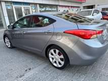 A picture of Honda Elentra Usa model 2013 1 6 CC Evrithing ok