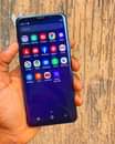 A picture of Samsung galaxy S9 at 400k