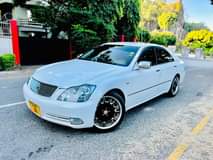 A picture of TOYOTA CROWN PRICE 11 9Million Cc 2490 Low Mileage Mwanza