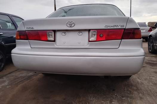 A picture of Toyota Camry Big light untampered Engine and Good Gearbox