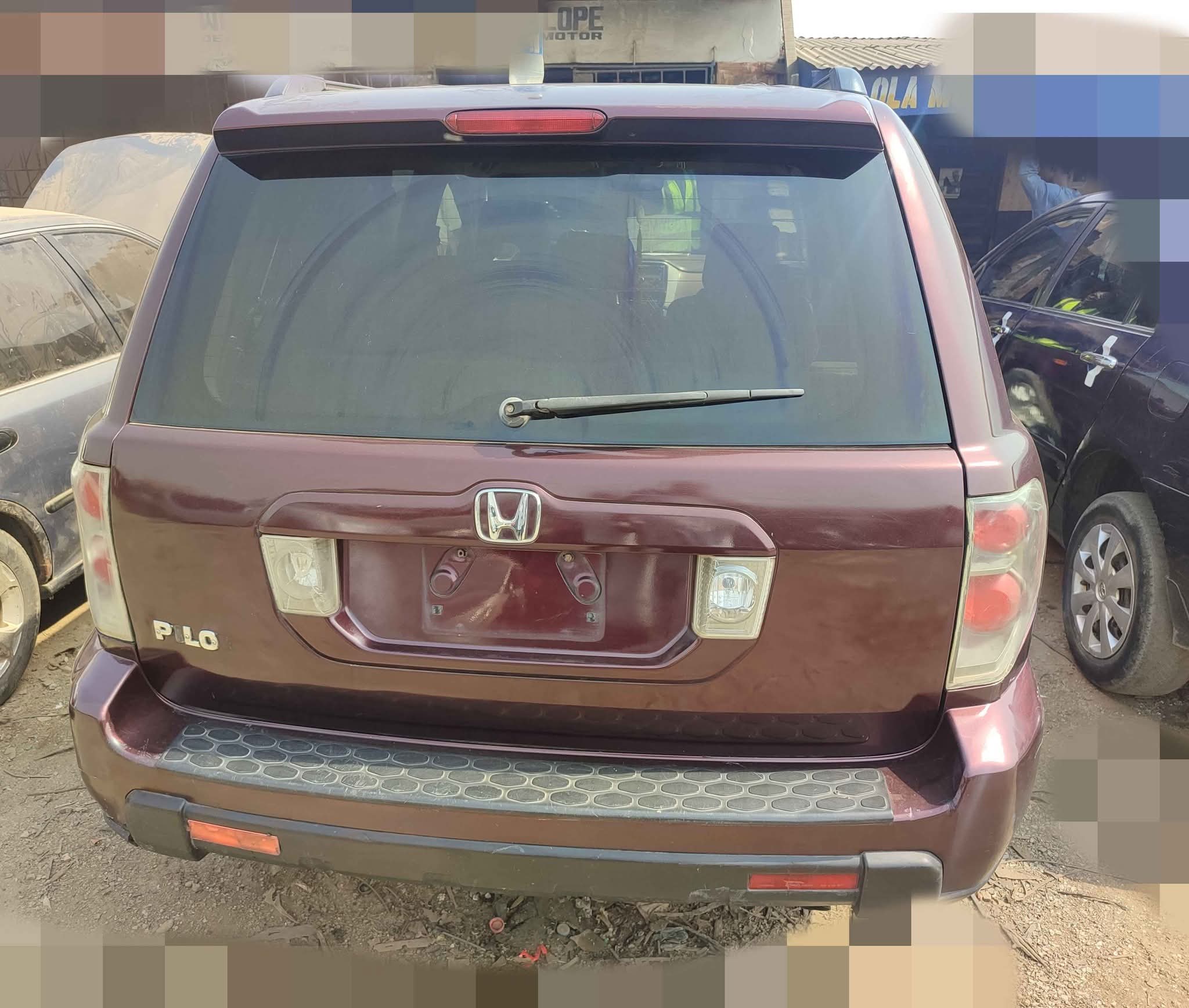A picture of 2007 HONDA PILOT
