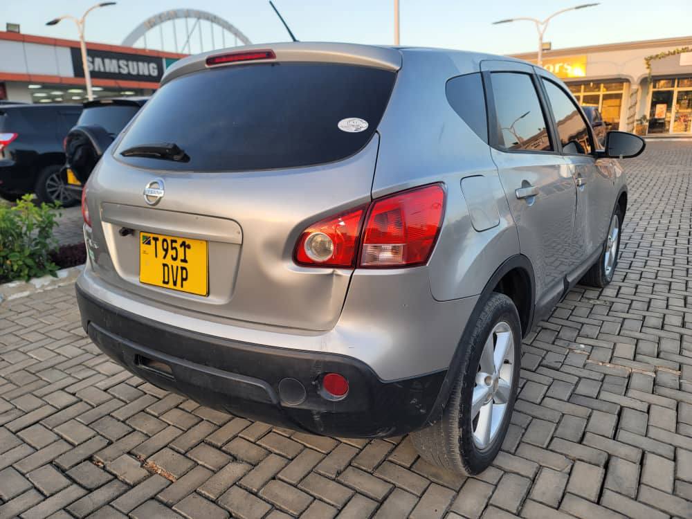 A picture of NISSAN DUALIS 