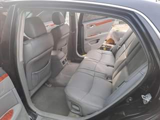 A picture of Toyota Avalon O6