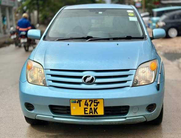 A picture of TOYOTA IST 0714058883