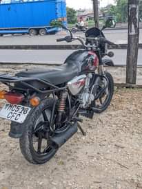 A picture of Boxer X 125