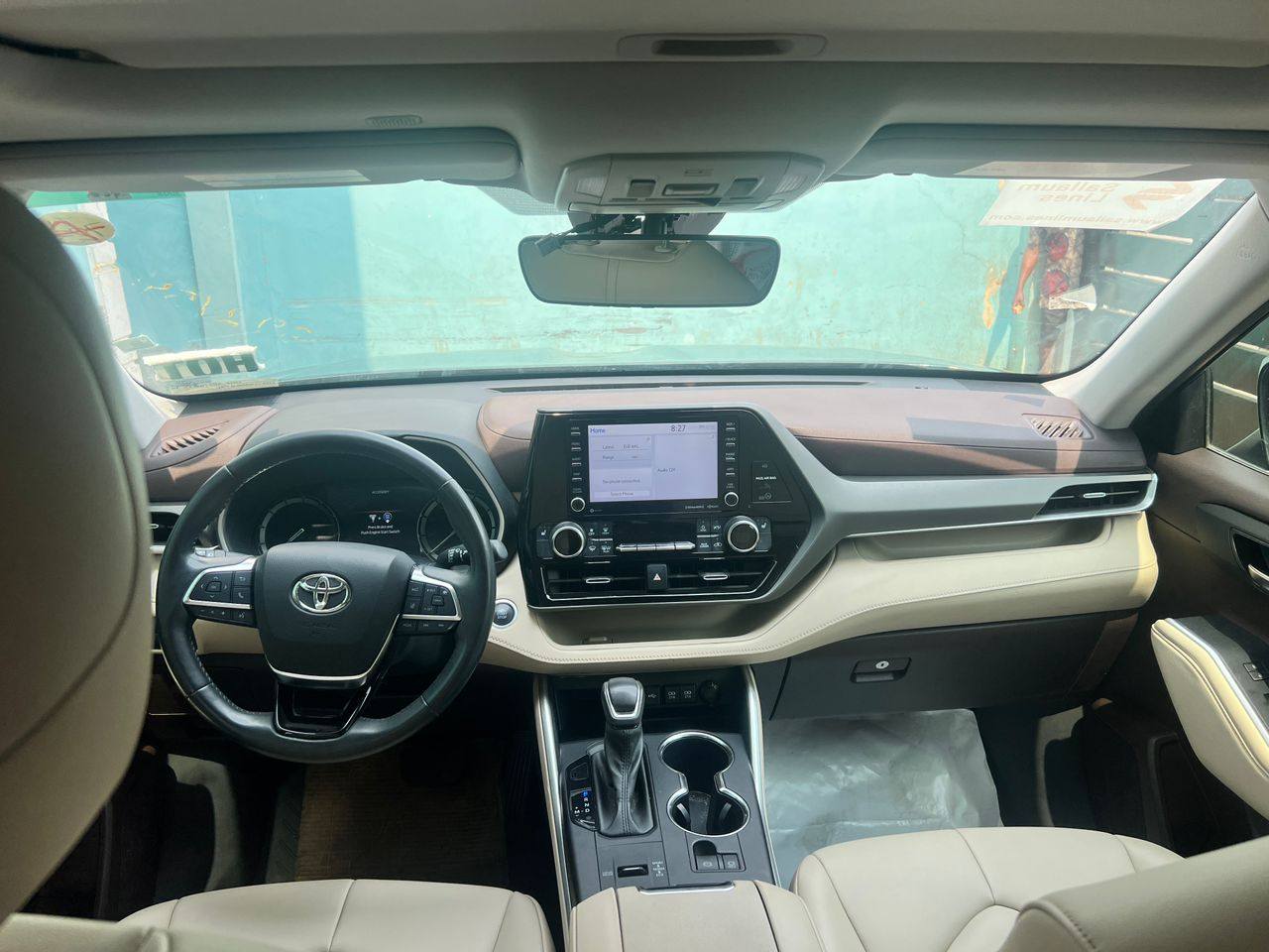 A picture of Foriegn Used Toyota Highlander XLE 022 Model FOR SALE 