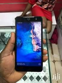 A picture of Camon cx