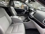 A picture of New entry Foreign used Toyota Highlander XLE Year 2014 Location