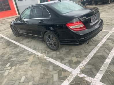 A picture of 2011 C 300 used everything is in perfect condition Price