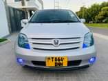 A picture of 2004 Toyota Ist
